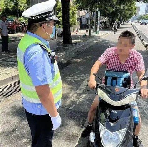 注意！骑乘电动自行车未佩戴安全头盔小心被查部门规定警告