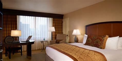 Renaissance Dallas Addison Hotel | Discover Renaissance Hotels