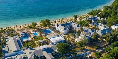 Which Riu In Negril Is Better? | Riu Negril or Riu Tropical Bay