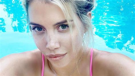 El Posado M S Ntimo De Wanda Nara Tras Celebrar Su Cumplea Os