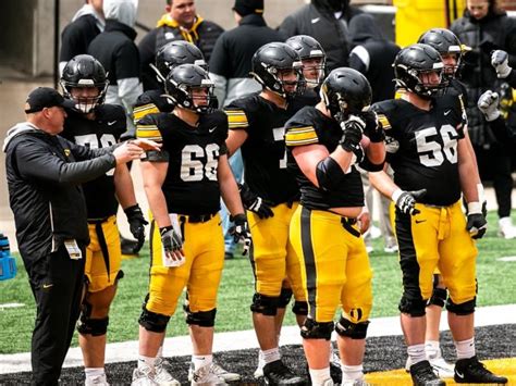 Iowa offensive line, Iowa offensive line 2023, Hawkeyes offensive line, Hawkeyes offensive line ...