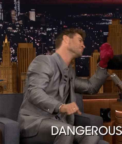 Hemstolemyheart Chris Hemsworth On Jimmy Fallon Kissing His On Make A 