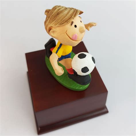 Figura Deportes Caricaturas Danielito Futbolista Decorativa Chemar