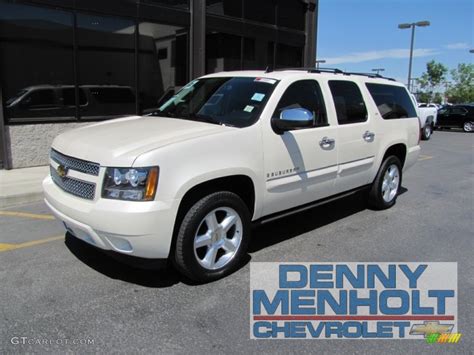 White Diamond Tricoat Chevrolet Suburban Ltz X