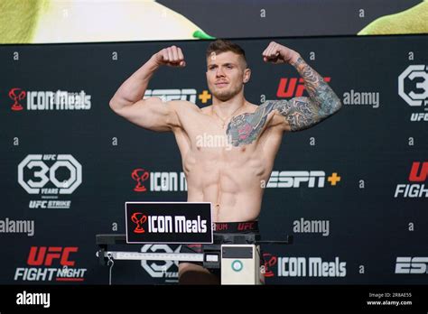 Las Vegas Nv June Marvin Vettori Poses On The Scale During The