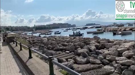 Napoli Ormeggi Abusivi Sul Lungomare YouTube