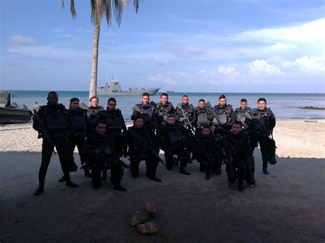 La Escuela De Buceo De La Armada Nacional Renueva Su Registro