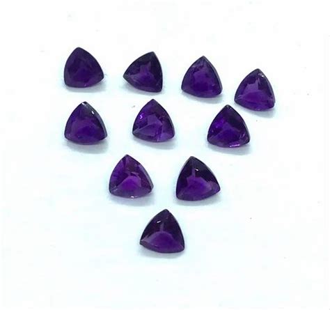 Purple Natural African Amethyst Trillion Shape Facted At Rs 500 Carat