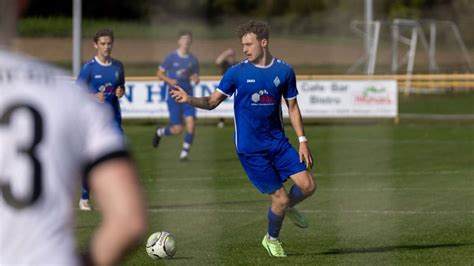 Fußball Landesliga Staffel III SV Böblingen dreht das Spiel gegen