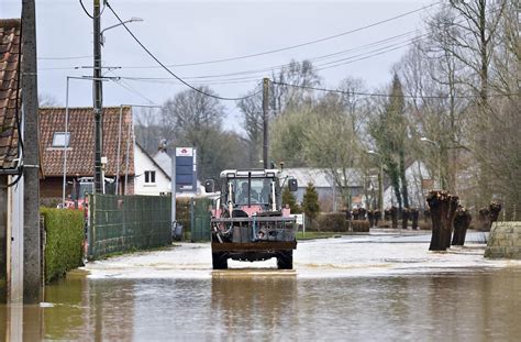 La D Crue Samorce Lentement Dans Le Pas De Calais