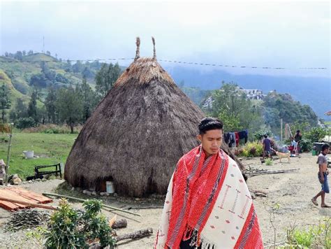 Begini Isi Rumah Adat Ntt Ume Kbubu Lambang Status Perempuan Timor