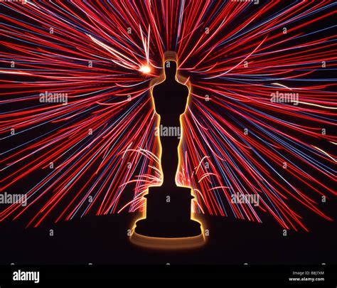 Oscar statue hi-res stock photography and images - Alamy