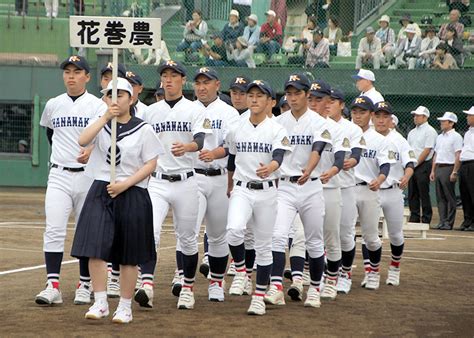 令和最初の夏 開幕 66チーム力強く行進 夏の高校野球岩手大会｜iwanichi Online 岩手日日新聞社