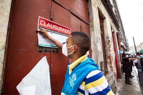 Municipalidad de Lima clausura depósitos clandestinos en Mesa Redonda