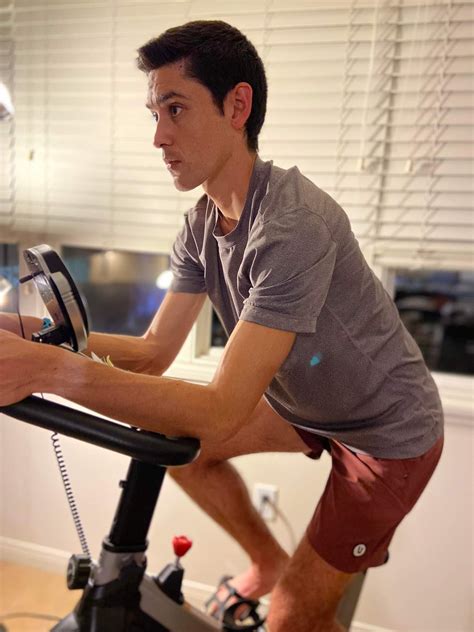 Vuori Apparel Review (2022) - DOCTORS OF RUNNING