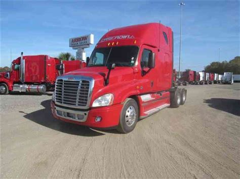 Freightliner Cascadia 2012 Sleeper Semi Trucks