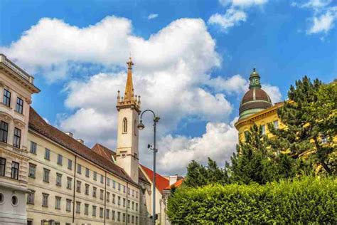 Sch Nsten Kirchen In Wien Mit Karte