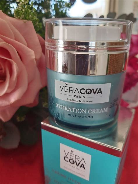 Je teste la Crème Hydratante Multi-Action de Veracova - UNE MINUTE DE ...