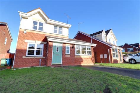 4 Bed Detached House For Sale In Helston Close Saxonfields Stafford