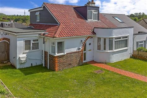 5 Bed Chalet For Sale In Kenmure Avenue Patcham Brighton East Sussex