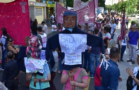 Paro docente en Córdoba la UEPC marchó por la Capital en medio de la