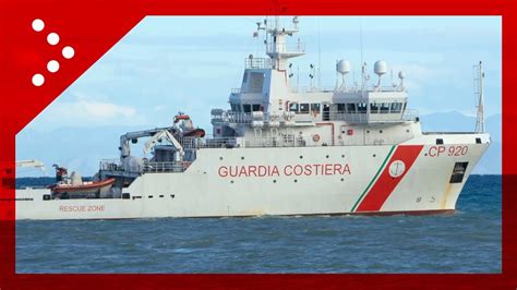 Frana A Ischia L Arrivo Della Nave Gregoretti Della Guardia Costiera