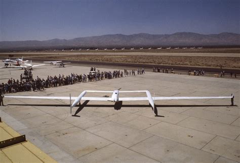 Voyager Team Celebrates Anniversary of Historic Flight - Hartzell Propeller