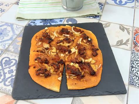 COCA DE SOBRASADA CEBOLLA Y MIEL EN AIR FRYER