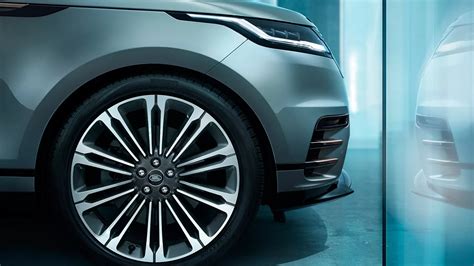 Range Rover Velar Electrified Performance Range Rover