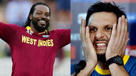 Chris Gayle Equals Shahid Afridis World Record For Most Sixes वनइंडिया हिंदी Video Dailymotion