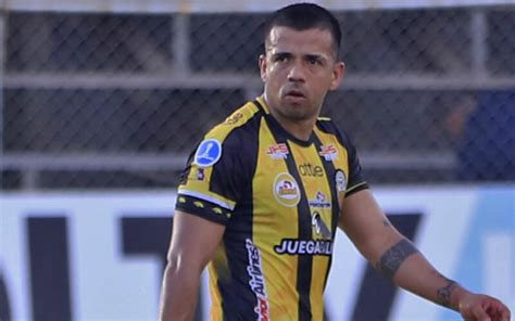 Francisco Flores Anunciado Por El Carabobo Fc