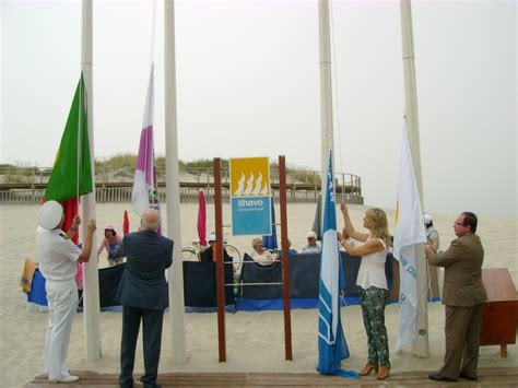 Cerim Nia Do Hastear Da Bandeira Azul E Da Bandeira Praia Acess Vel