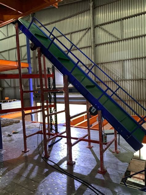 Mild Steel Inclined Food Grade Belt Conveyor Load Capacity More Than