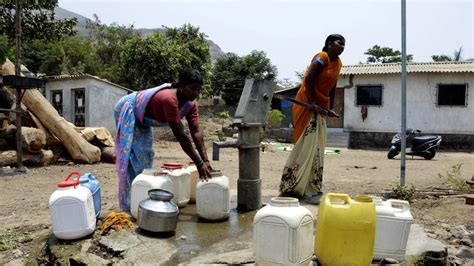 Mumbais Water Stock Crosses 50 No Decision Yet On 10 Water Cut