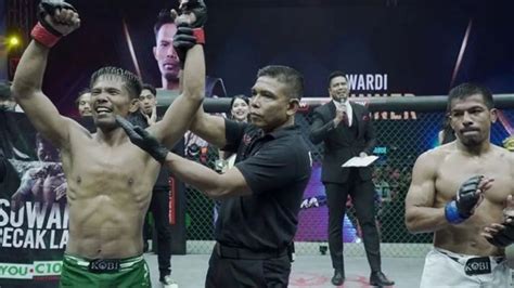 Hasil One Pride MMA FN67 Suwardi Perkasa Pertahankan Sabuk Juara Usai