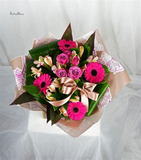 Classic Selection Hand Tied Bouquet Buy Online Or Call 01253 342451