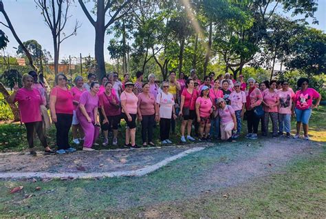 A Es Da Campanha Outubro Rosa Mobilizam Mais De Mulheres Na Cidade