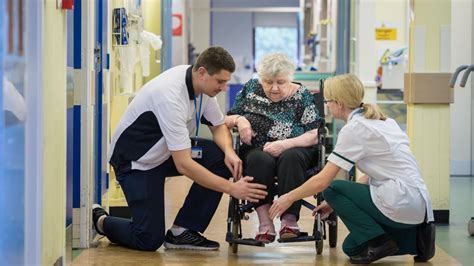 Hip Fracture Patients Waiting Up To Three Months For Rehab At Home