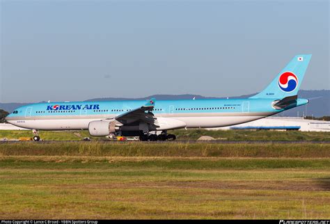 Hl Korean Air Airbus A Photo By Lance C Broad Ybbn