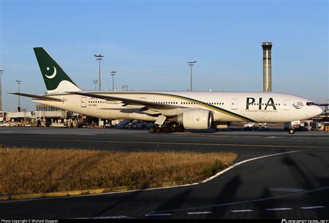 Ap Bgk Pia Pakistan International Airlines Boeing Er Photo By