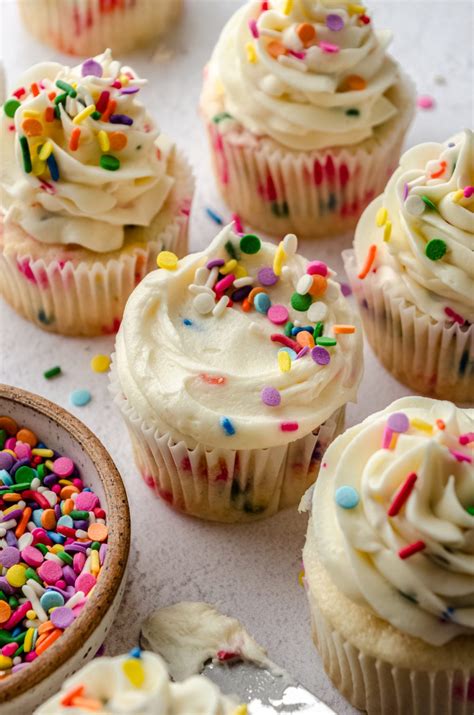 Funfetti Cupcakes Recipe With A Video Fresh April Flours