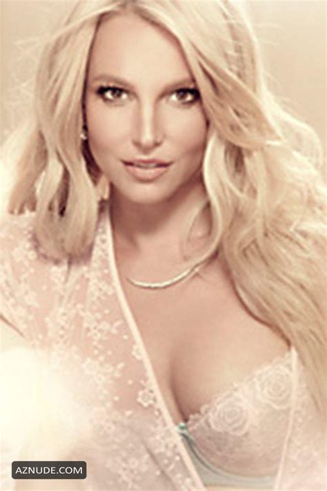 Britney Spears Looking Horny In Lingerie AZNude