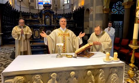 Santa Messa cambia il Messale Romano ecco le novità nella