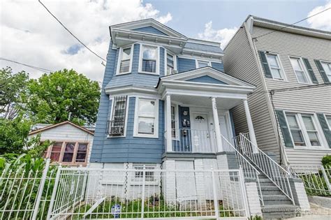 Irvington, NJ Real Estate - Irvington Homes for Sale | realtor.com®