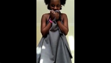 Uganda Girl Shows Her Pussy Show Gurl
