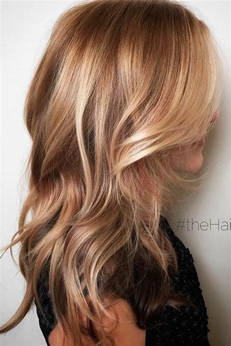 Trendy Blonde Hair Colors And Several Style Ideas To Try In 2024