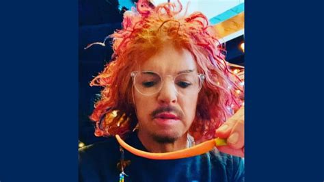 Is Carrot Top Gay A Closer Look At Carrot Sexuality And Dating Life