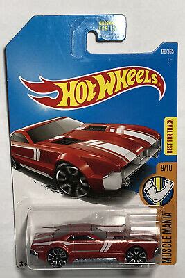 Hot Wheels Muscle Mania Ccm Country Club Muscle Orange W