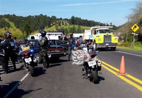 Cinco Heridos Deja Choque De Frente De Dos Autos En Joya Chica