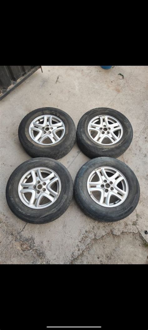 Llantas Land Rover 225 70 R16 De Segunda Mano Por 110 Eur En Andújar En